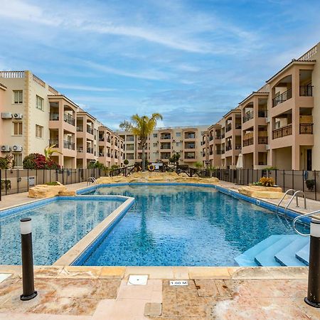 Sunny View - A Stunning Apartment With Private Rooftop Pafos Exterior foto