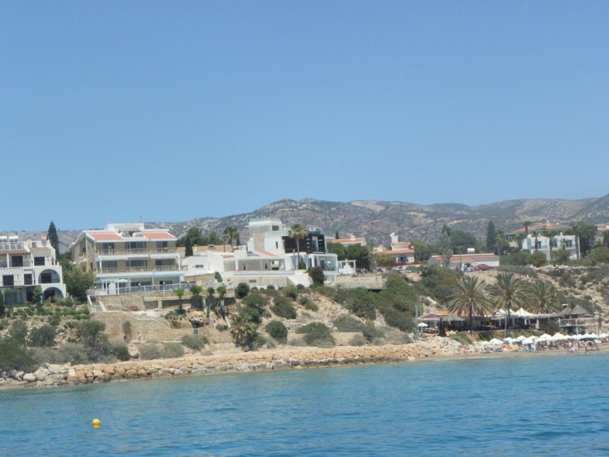 Sunny View - A Stunning Apartment With Private Rooftop Pafos Exterior foto