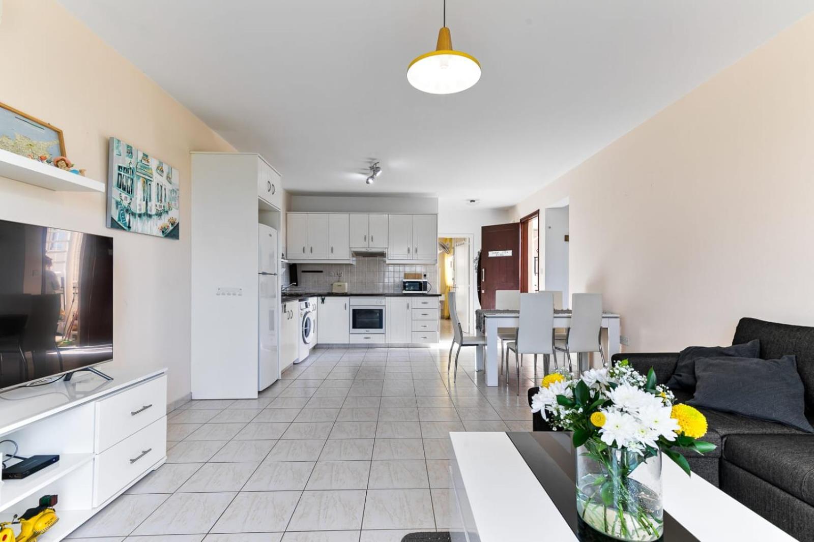 Sunny View - A Stunning Apartment With Private Rooftop Pafos Exterior foto