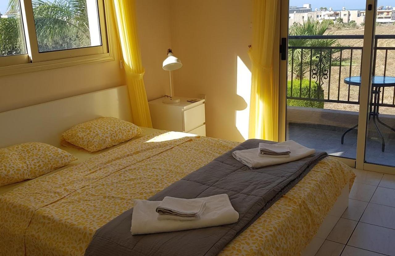 Sunny View - A Stunning Apartment With Private Rooftop Pafos Exterior foto